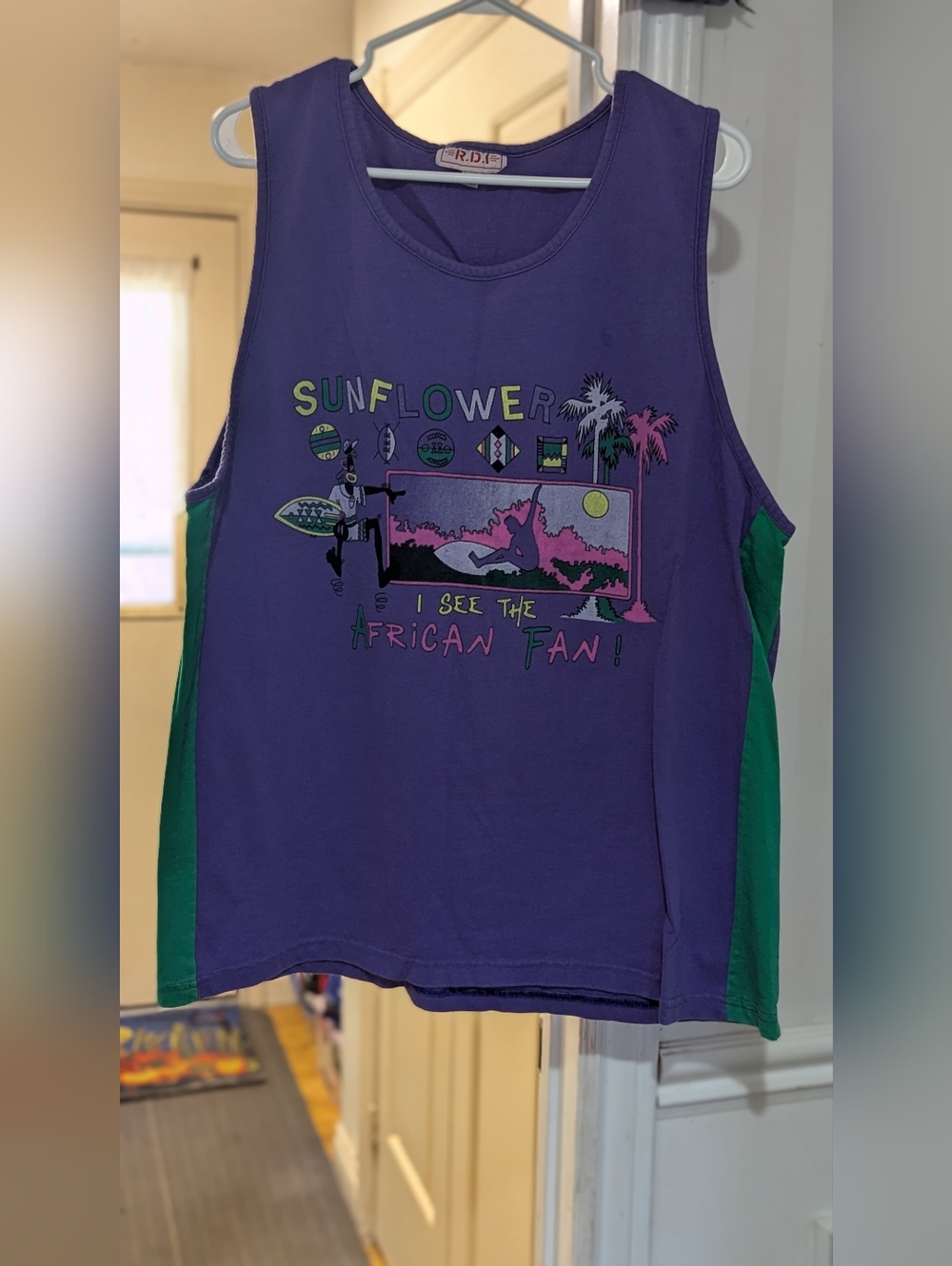 Vintage Purple Sleeveless Graphic Tank with Green Side Panels